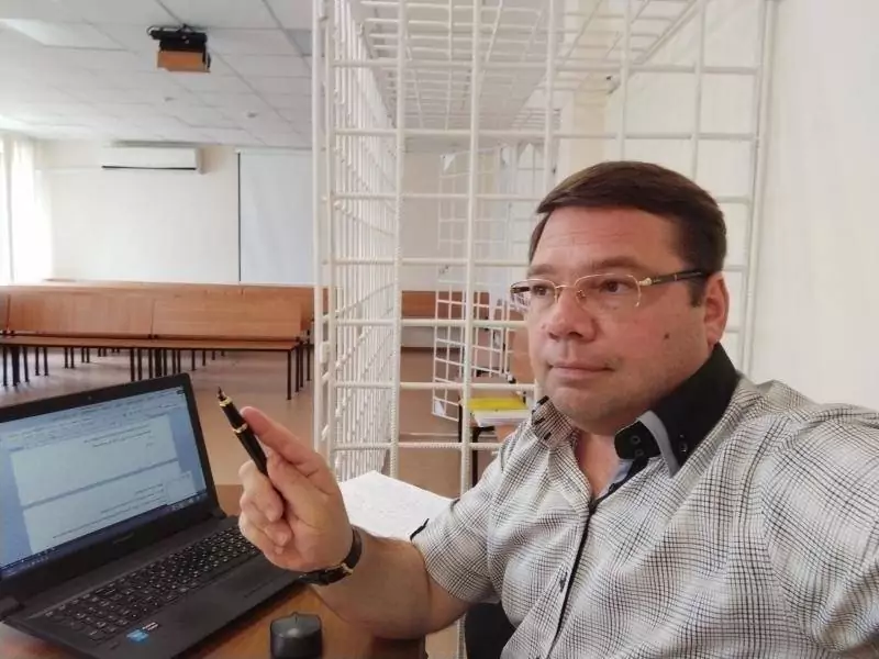 Адвокат Карданец Артем Викторович объясняет: Нужен адвокат по уголовному делу