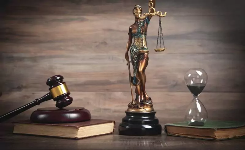 Адвокат Гизатуллин Рамиль Равилевич объясняет: Действие закона в удобном для следствия времени