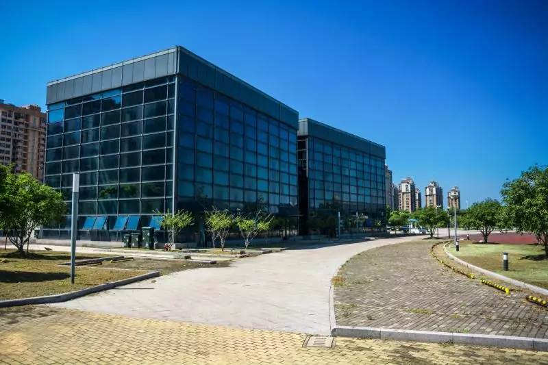 Юрист Малюк Андрей Григорьевич объясняет: Как сменить юридический адрес?