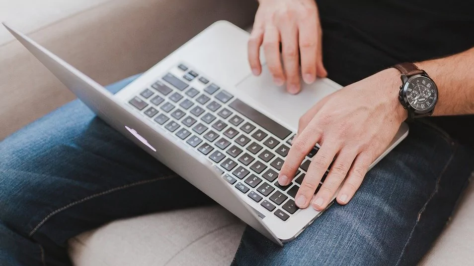 Юрист Малюк Андрей Григорьевич объясняет: Нужен ли юристу офис?