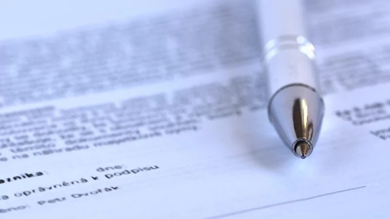 Адвокат Грибков Василий Николаевич объясняет: Можно ли сейчас контрактникам уволиться с военной службы?