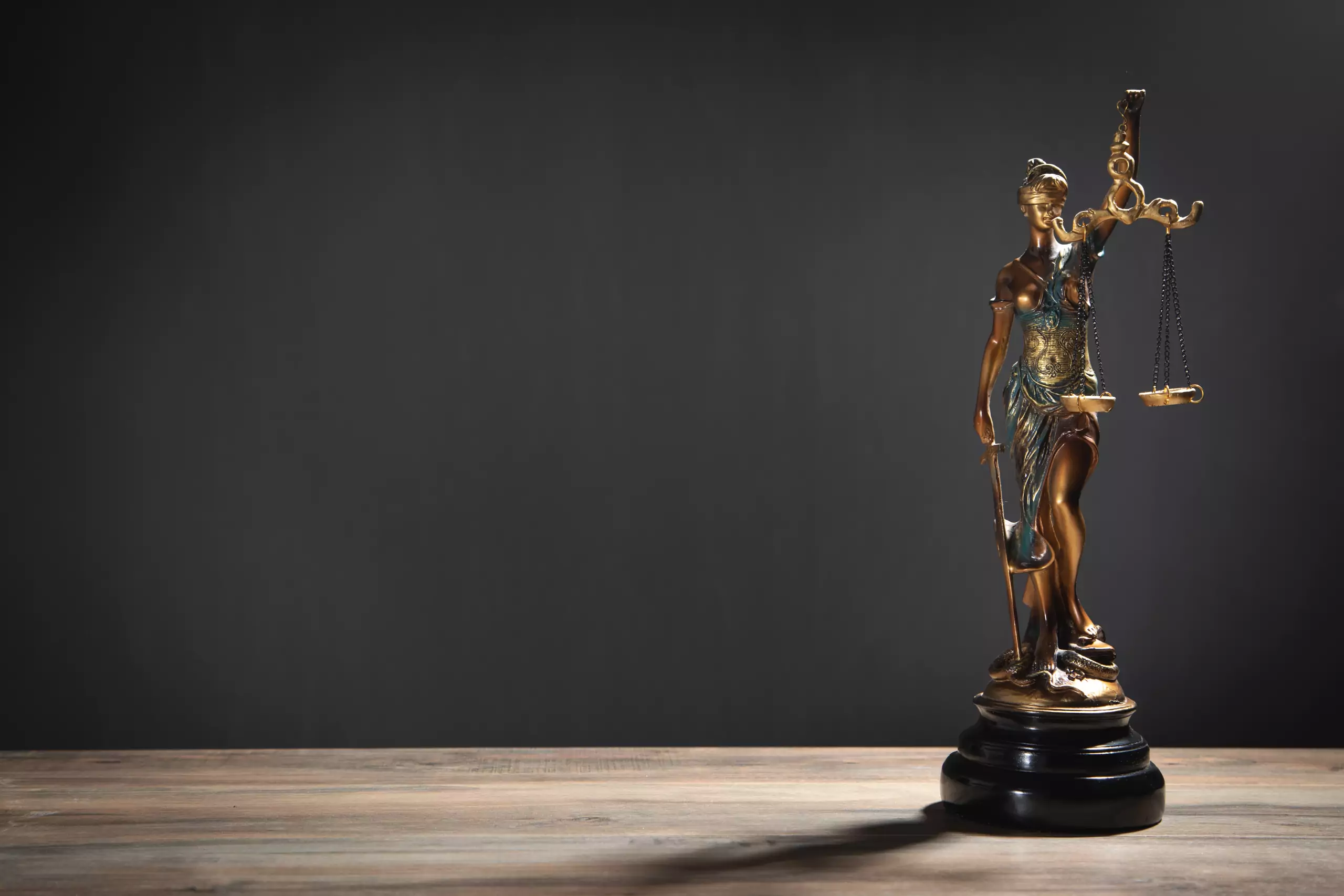 Адвокат Житниковский Станислав Станиславович объясняет: Пример успешной переквалификации на ч.2 ст.228 УК РФ