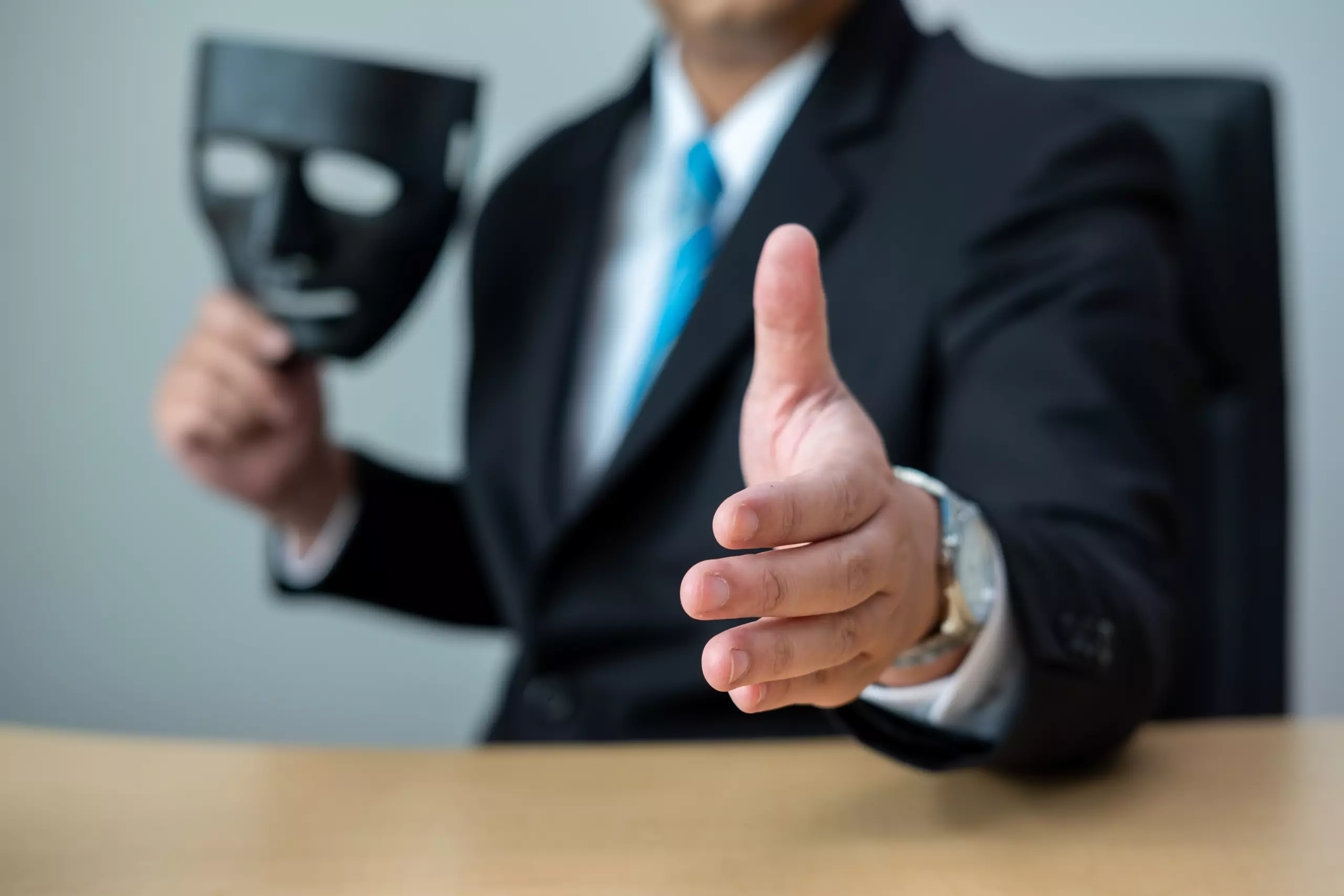 Адвокат Ивлев Сергей Сергеевич объясняет: Одна из схем нечистоплотных адвокатов