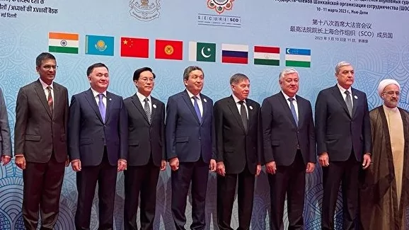 Юрист Максютенко Олег Владимирович объясняет: ВС призвал помогать гражданам при неправильном выборе способа защиты