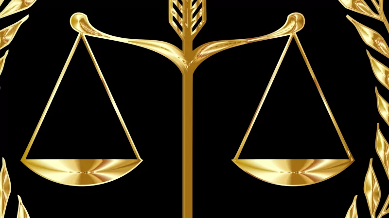 Юрист Епишкин Максим Сергеевич объясняет: Перевод работника на иное место работы или увольнение по медицинским показаниям по результатам медицинского осмотра.