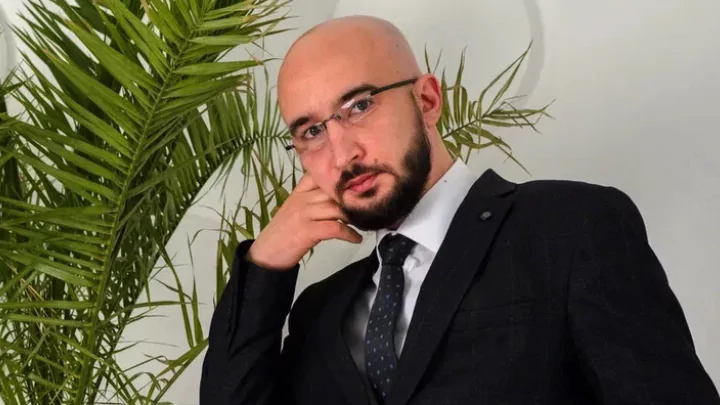 Юрист Болдырев Руслан Иванович объясняет: Как усыновить ребёнка?