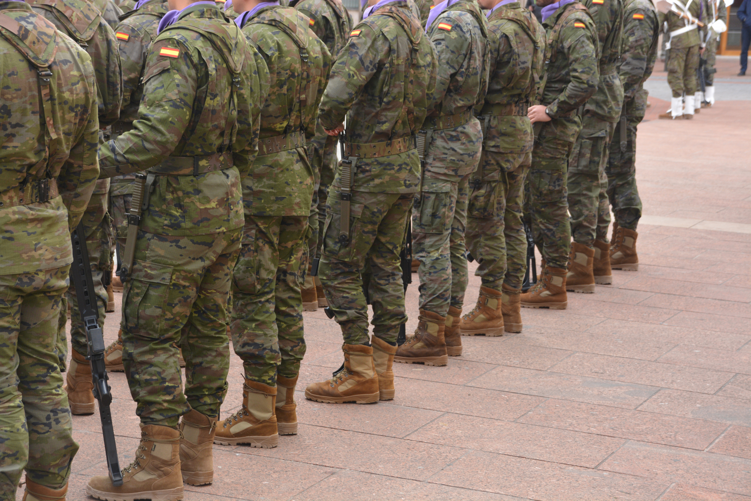 Юрист Рыськов Петр Анатольевич объясняет: Mожет военнослужащий быть учредителем НКО?