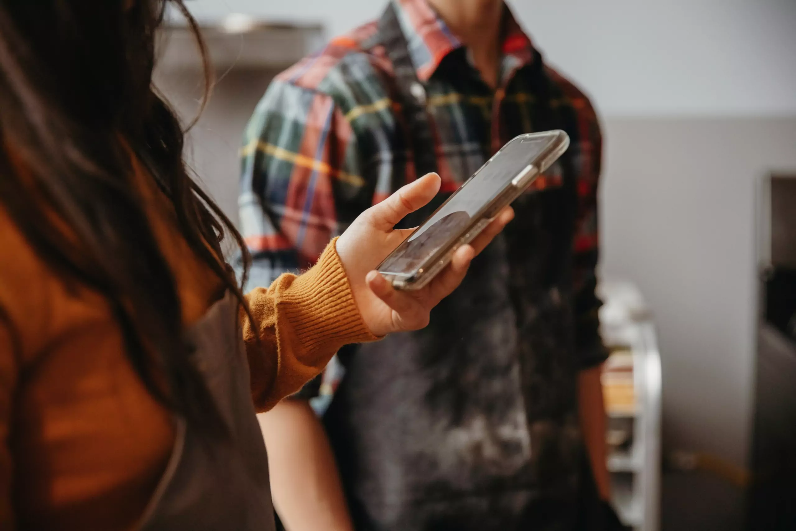 Юрист Пязукин Владимир Рудольфович объясняет: Как фиксировать правонарушение на телефон.