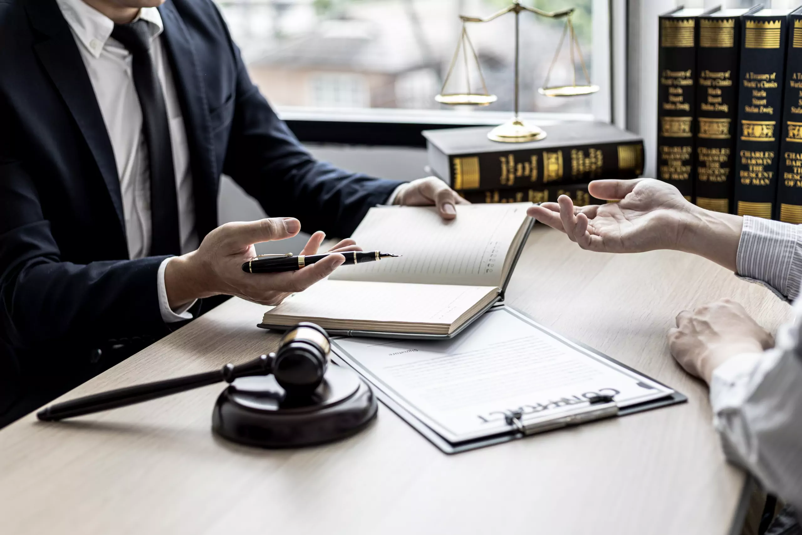 Юрист Матурели Гурам Сергеевич объясняет: Помощь клиентам