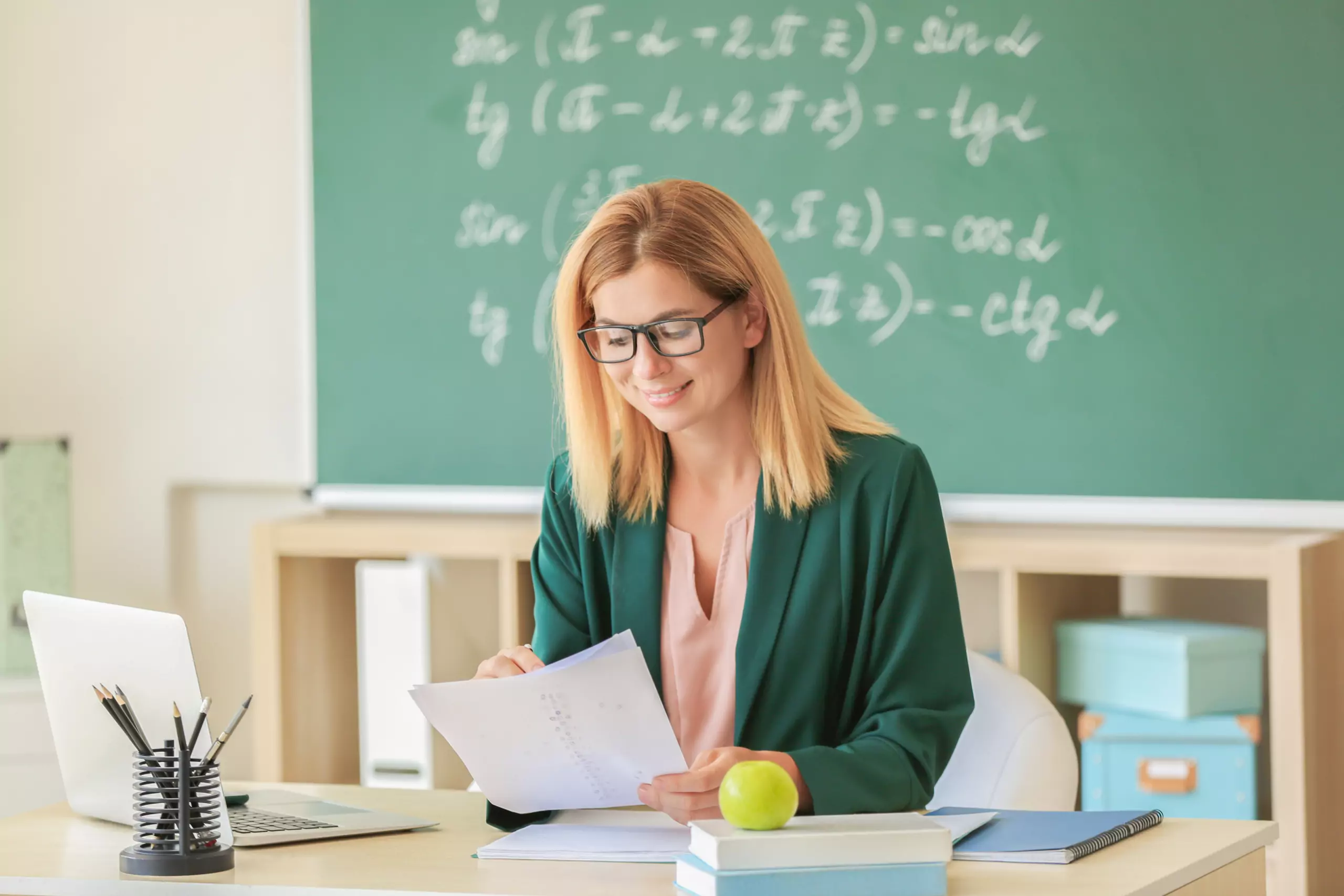 Юрист Муклинов Сергей Хасанович объясняет: Получение БЕСПЛАТНОГО жилья для педагогического сотрудника