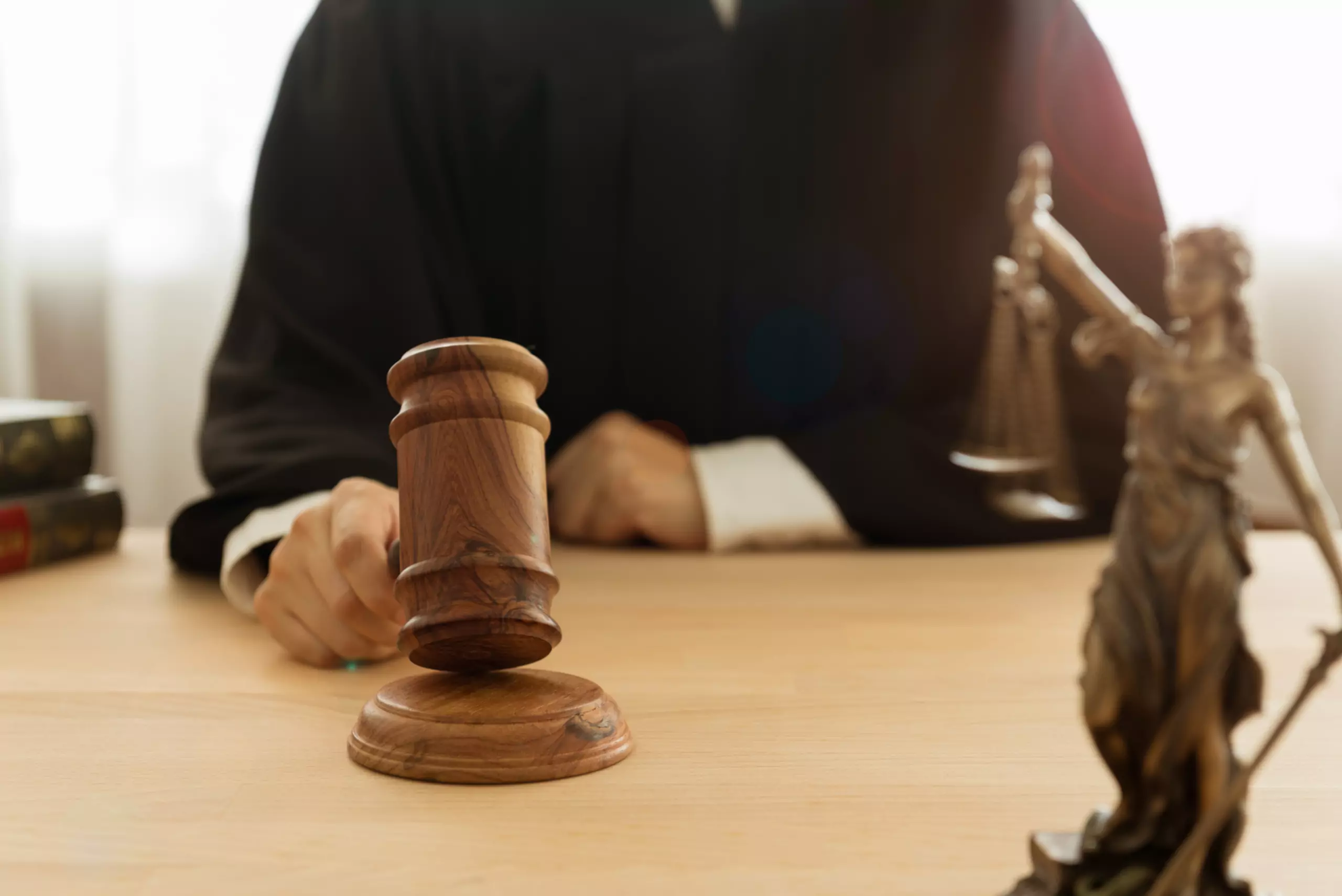 Юрист Сафронов Ярослав Валерьевич объясняет: Как поменять арбитражный суд в банкротстве