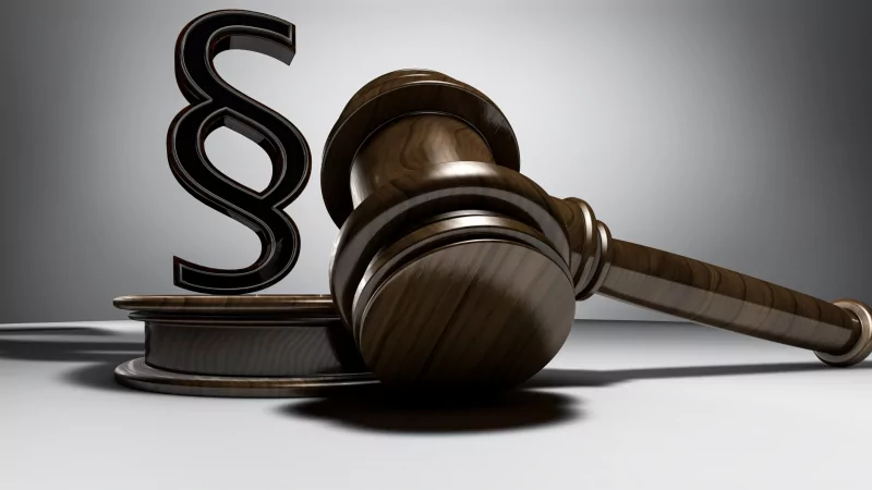 Юрист Новгородов Владимир Иванович объясняет: Звонили из ГИБДД, сказали, что скрылся с места ДТП