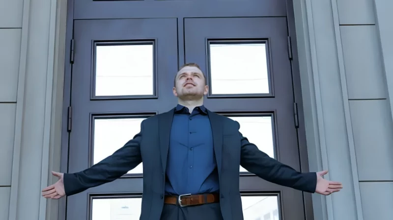 Юрист Арефьев Валерий Витальевич объясняет: Когда нужно обращаться к автоюристу?