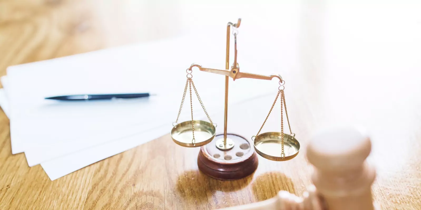 Юрист Загузин Артем Юрьевич объясняет: Что такое заочное решение суда?