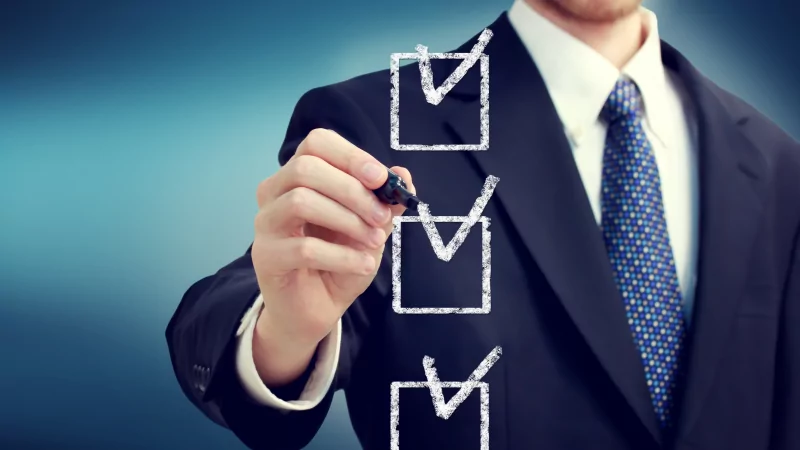 Юрист Бендер Андрей Владимирович объясняет: Как обезопасить свой бизнес от правовых рисков?