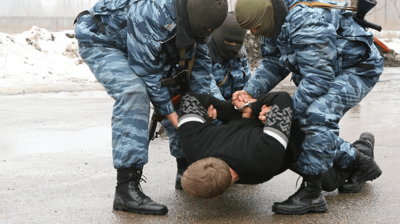 Адвокат Нурмухаметов Валерий Наилевич объясняет: Три правила для задержанных
