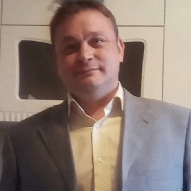 Мурахтин Артем Васильевич