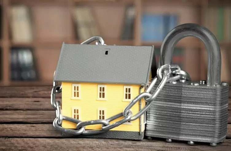 Юрист Абулхатинов Дамир Ерболович объясняет: Арест при банкротстве