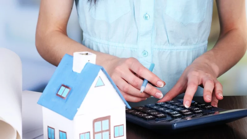 Юрист Батурин Артур Алексеевич объясняет: Верните деньги за покупку квартиры! Легко и законно!