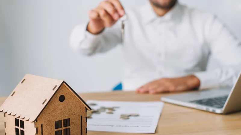 Юрист Салихов Радик Рафикович объясняет: Секреты минимизации налога на продажу жилья: что нужно знать?