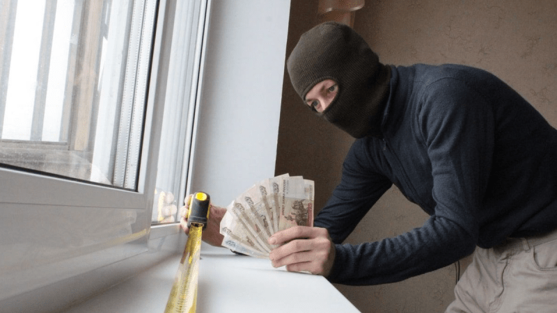 Юрист Абрамов Евгений Юрьевич объясняет: Стоит ли заключать договор подряда с рабочими при ремонте в квартире?