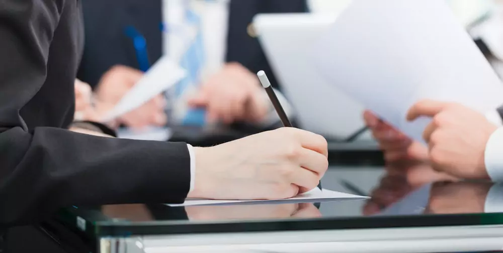 Адвокат Поляков Дмитрий Васильевич объясняет: Верховный Суд РФ обратил внимание Конституционного Суда на последствия его постановления об индексации