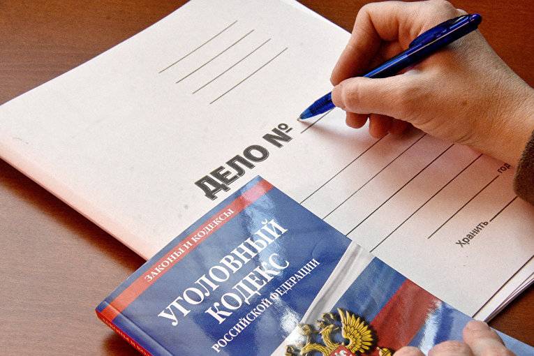 Адвокат Голович Роман Владимирович объясняет: Хищение денежных средств с найденной банковской карты является уголовно наказуемым деянием