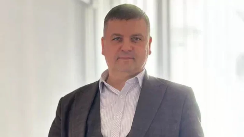 Юрист Жежера Владимир Александрович объясняет: Что выгоднее: подать документы самостоятельно или обратиться к миграционному юристу?