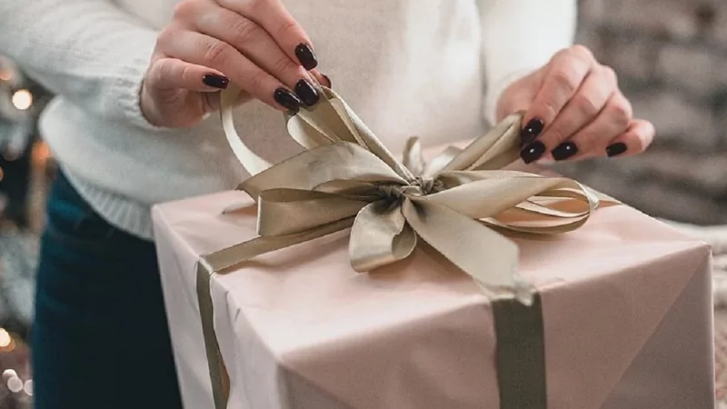 Юрист Чечель Евгений Николаевич объясняет: Верховный суд разрешил не возвращать «бывшему» подарки