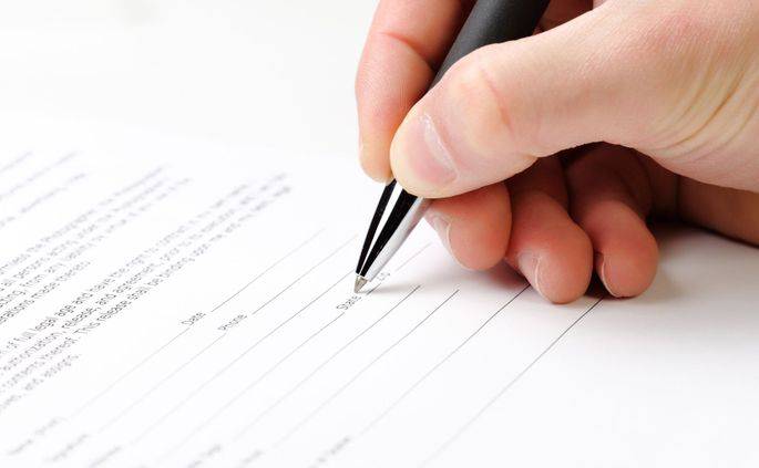 Адвокат Поляков Дмитрий Васильевич объясняет: КС разъяснил последствия публикации символики до признания ее экстремистской