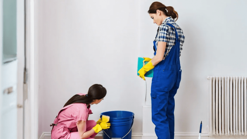 Юрист Петров Алексей Леонидович объясняет: Что делать если соседи затопили квартиру по вине управляющий компании?