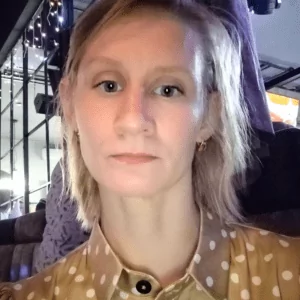 alt