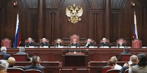 Верховный Суд РФ объяснил, когда родителя нужно отстранить от процесса о судьбе ребенка