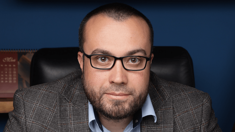 Адвокат Колонтай Дмитрий Владимирович объясняет: Прекращение уголовного преследования в связи с примирением сторон в РФ.