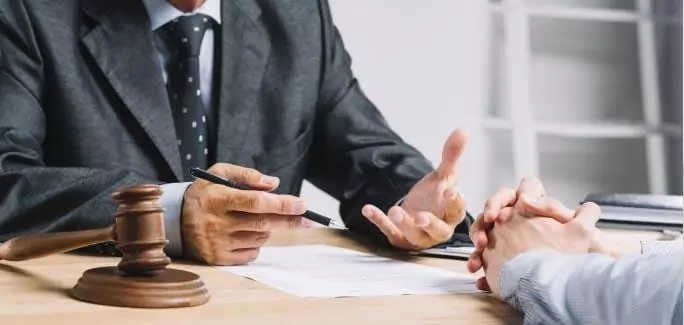 Адвокат Русакович Евгений Викторович объясняет: Сдаваться никогда нельзя!