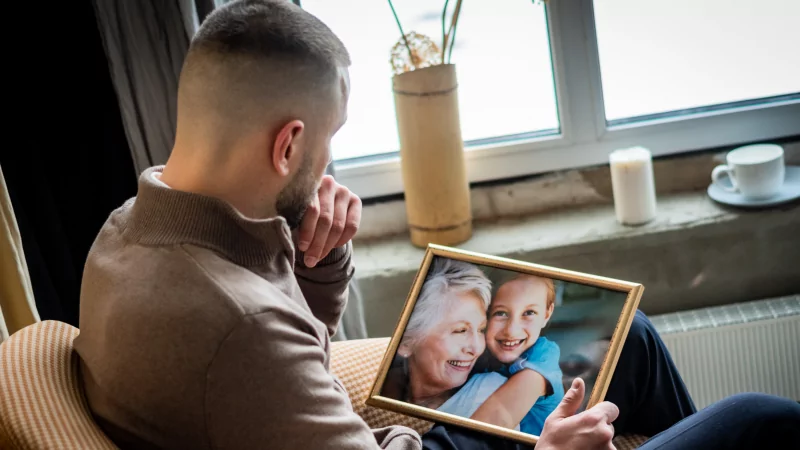 Юрист Павлюк Александр Игоревич объясняет: Установление порядка общения бабушки и ребенка
