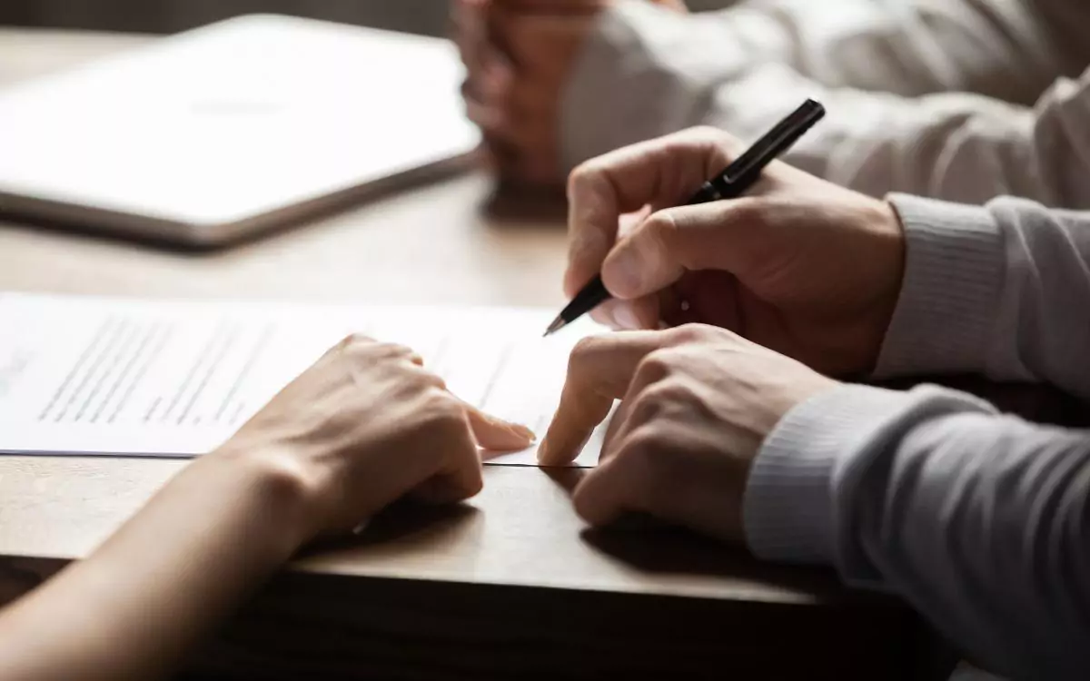 Адвокат Поляков Дмитрий Васильевич объясняет: ВС обязал учитывать страх и замешательство фигурантов дел о самообороне