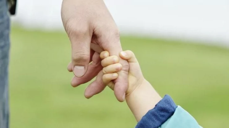 Адвокат Бондаренко Владислав Александрович объясняет: Установление отцовства (материнства)