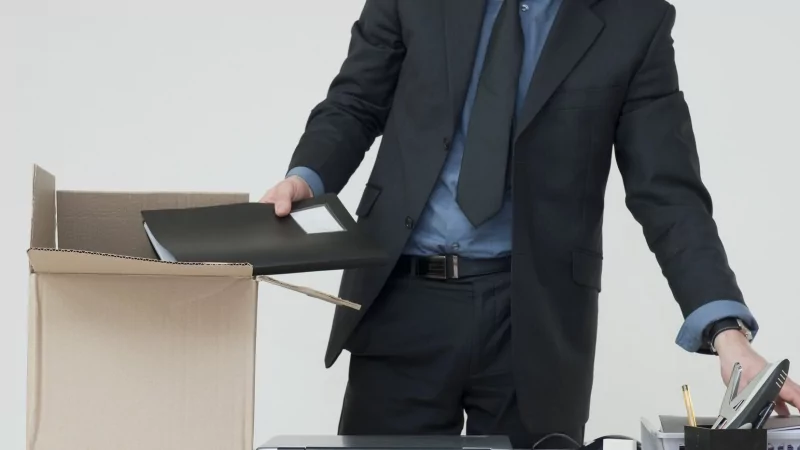 Адвокат Бондаренко Владислав Александрович объясняет: Увольнение в порядке ст. 127 ТК РФ