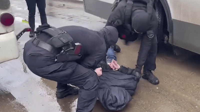 Адвокат Ломакин Игорь Игоревич объясняет:  10 Правил поведения при задержании полицией