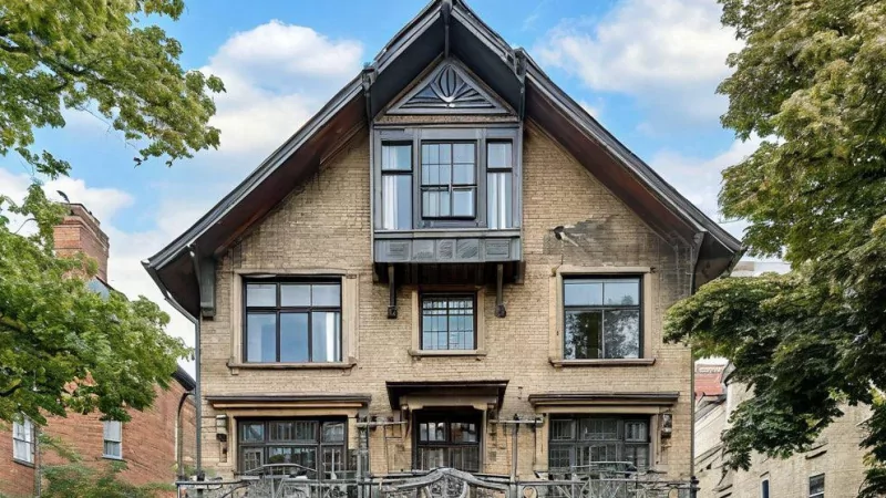 Юрист Ачкинадзе Артур Аркадьевич объясняет: Инструкция по налогу на недвижимое имущество для физических лиц в 2024 году.