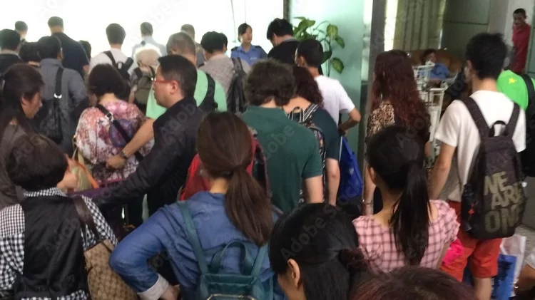 Адвокат Гучетль Заур Асланович объясняет: Нужно ли согласие другого родителя на выезд с ребенком за границу? 