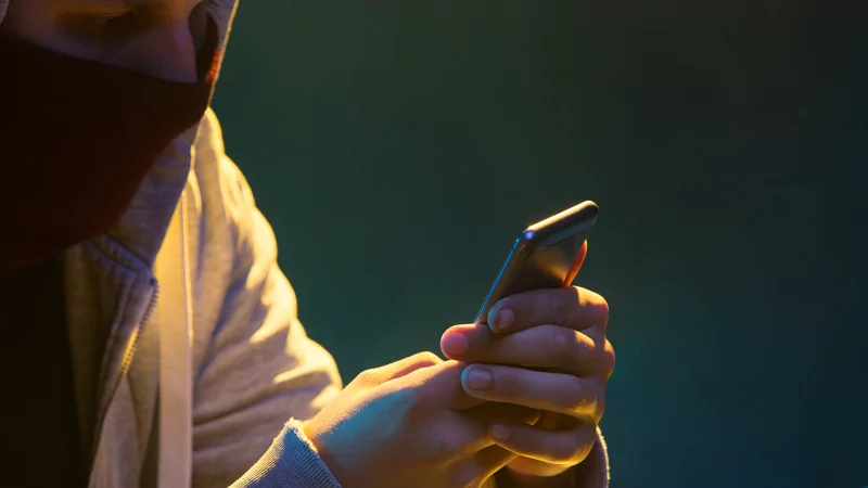 Юрист Фараджов Талех Аслан оглы объясняет: Что важно знать иностранному гражданину с РВП в РФ