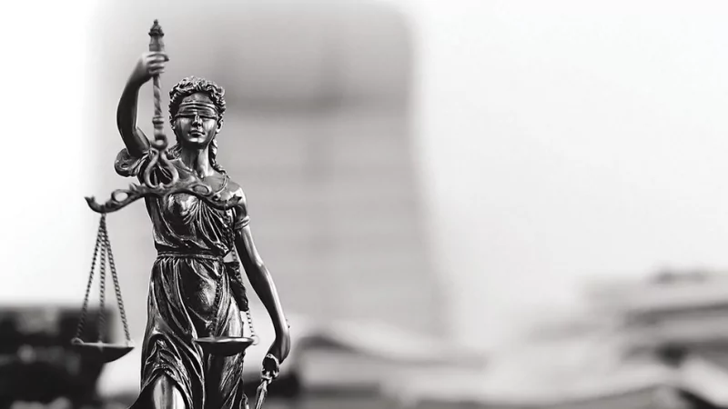 Адвокат Парасоцкий Роман Иванович объясняет: Как защитить свои права при клевете в интернете?