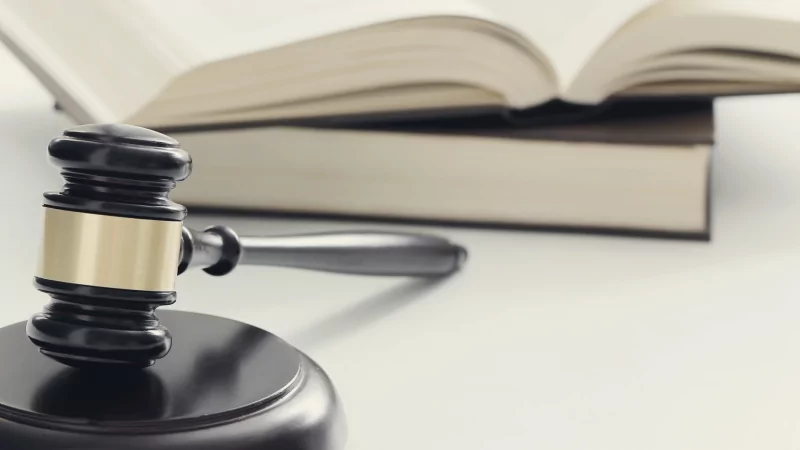 Юрист Кукулиев Давид Вячеславович объясняет: Соучастие в преступлении: проблемы квалификации и законодательного применения.