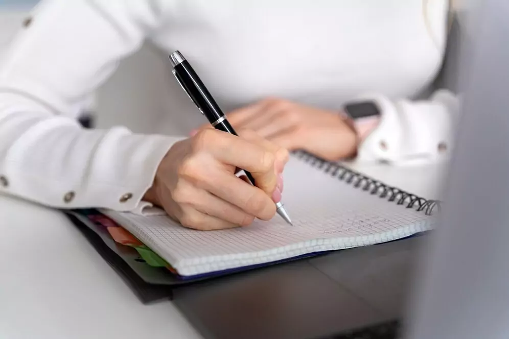 Адвокат Никитин Андрей Сергеевич объясняет: Как вернуться в Россию после депортации