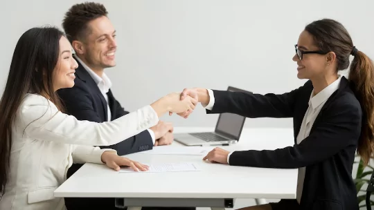 Адвокат Демура Николай Владимирович объясняет: Особенности инвестиций у государственных служащих