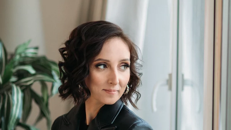 Юрист Пашкова Юлия Олеговна объясняет: Мой муж и я всю жизнь прожили в этой квартире, а после его смерти падчерица хочет оставить меня без