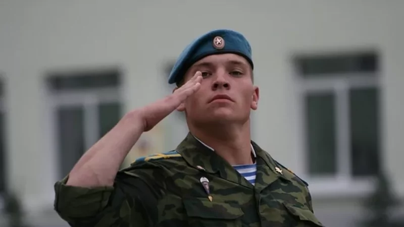 Юрист Коломеец Игорь Владимирович объясняет: Какие права у лиц, проходящих военную службу?