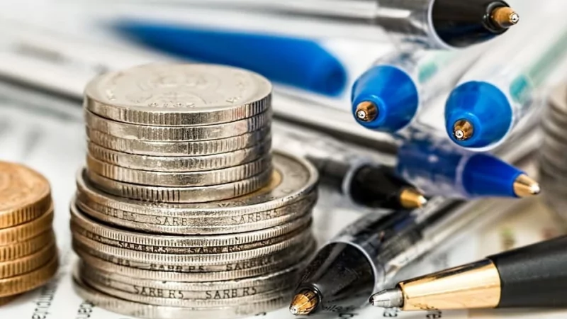 Юрист Бохан Сергей Сергеевич объясняет: В России с 1 марта вступили в силу ограничения на продажу энергетиков